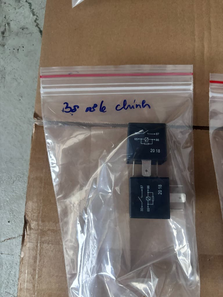 Bộ Rơ Le Chính (Main Relay) Xe Đầu Kéo FAW JH6